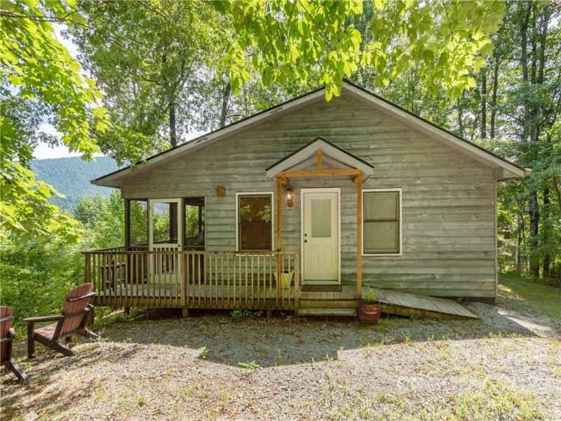 Property image 2 at 307 Windsong Lane, Saluda, NC 28773