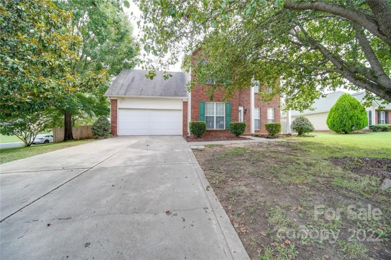 Property image 2 at 4679 Falcon Chase Drive, Concord, NC 28027