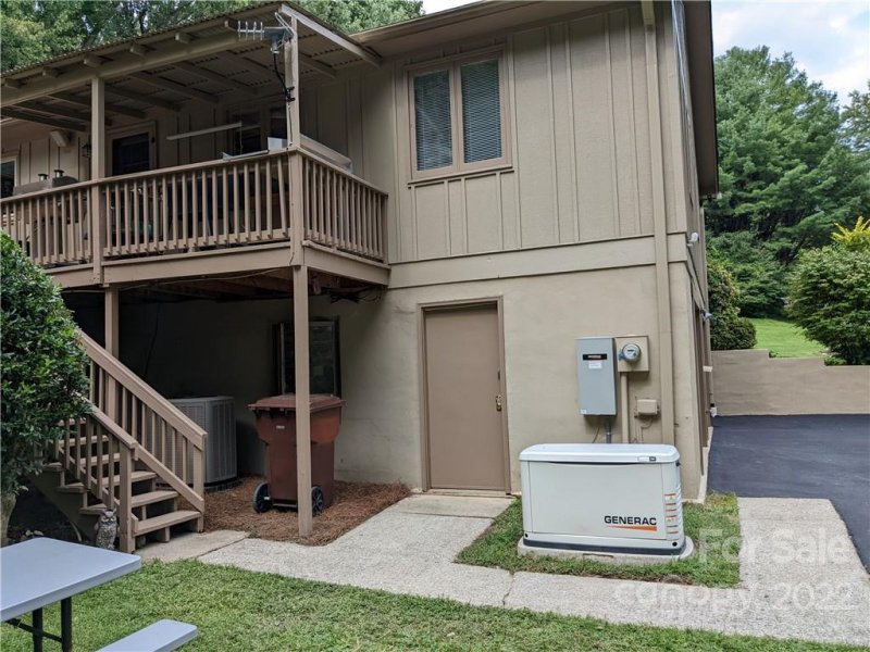 Property image 4 at 299 Viewcrest Drive, Hendersonville, NC 28739