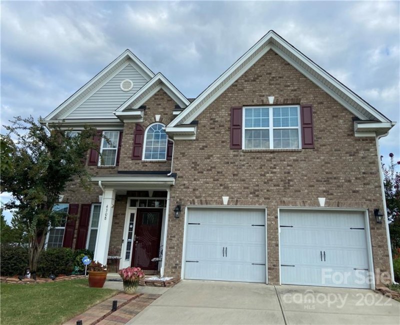 Property image 2 at 4308 Gatesmills Avenue, Charlotte, NC 28213