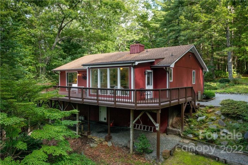 52 Deer Chase Circle