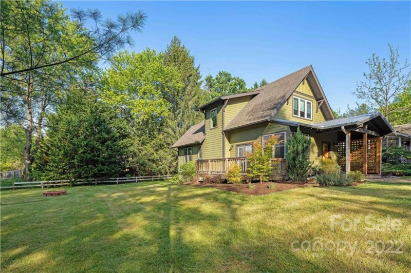 Property image 3 at 18 Sunnyside Lane, Asheville, NC 28804