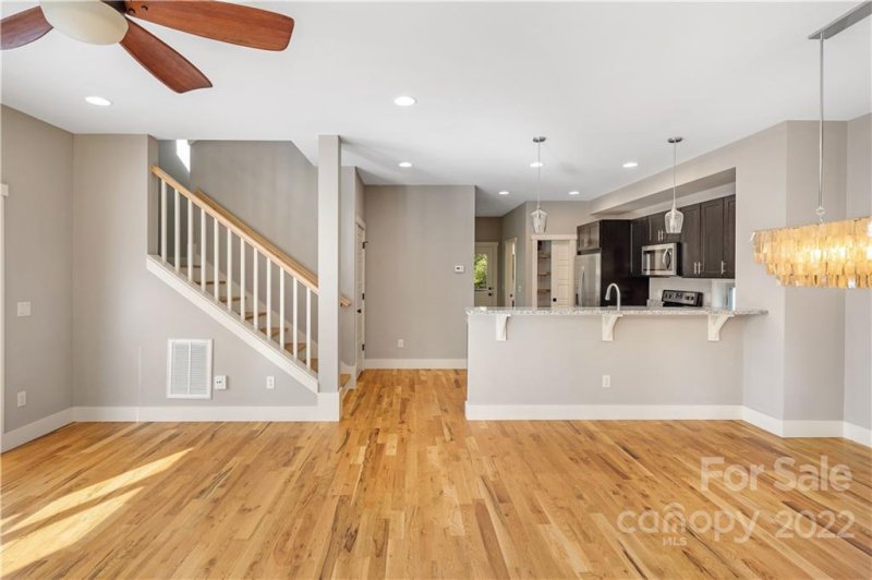 Property image 4 at 18 Sunnyside Lane, Asheville, NC 28804