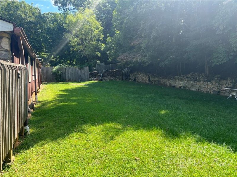 Property image 4 at 75 Raleigh Road, Asheville, NC 28803