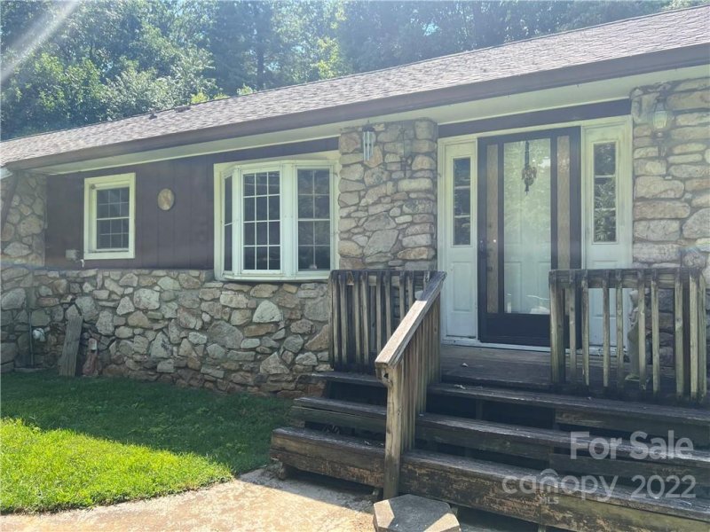 Property image 5 at 75 Raleigh Road, Asheville, NC 28803