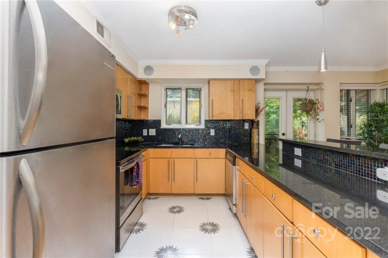 Property image 4 at 2431 Vail Avenue, Charlotte, NC 28207