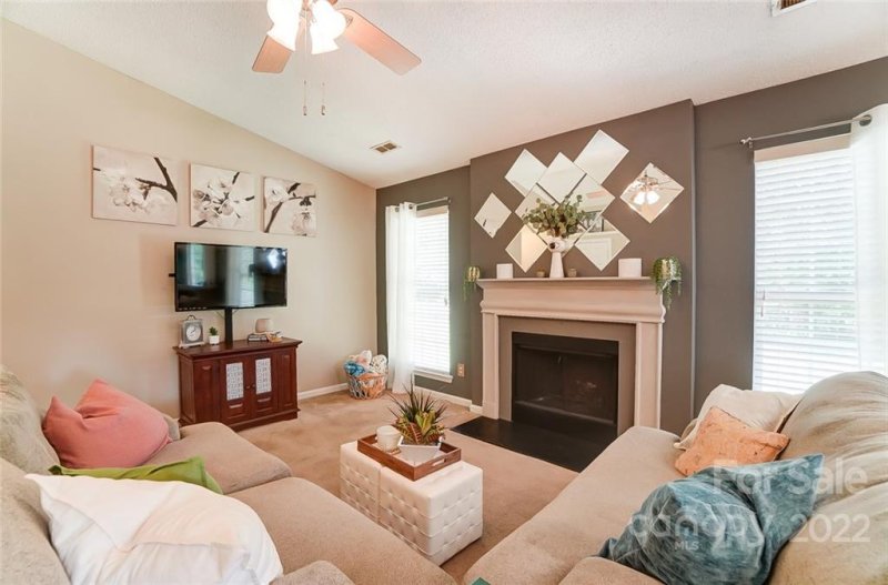 Property image 4 at 2941 Hawick Commons Drive, Concord, NC 28027