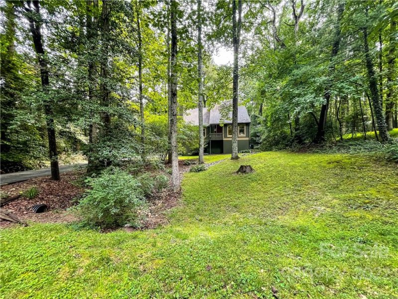 Property image 2 at 29 Oak Leaf Drive, Fletcher, NC 28732