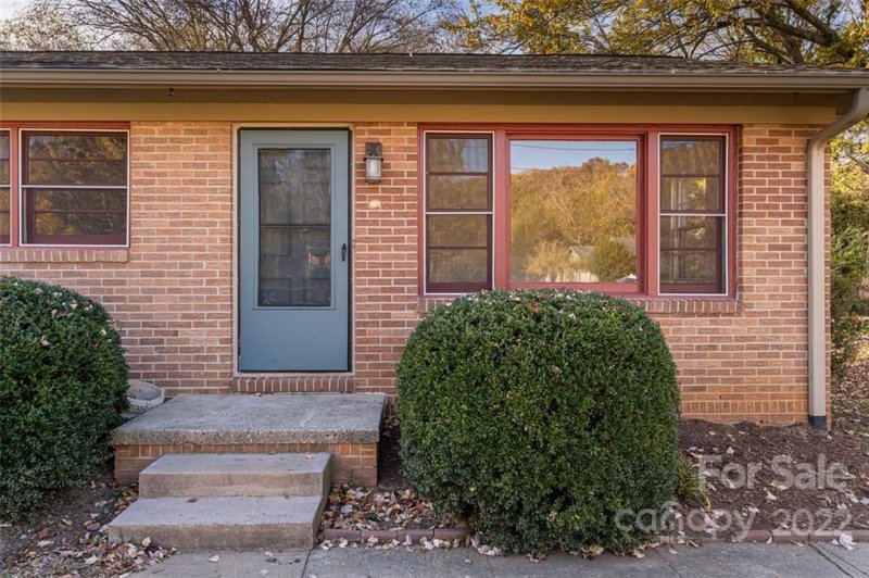 Property image 4 at 23 Birchwood Lane, Asheville, NC 28805