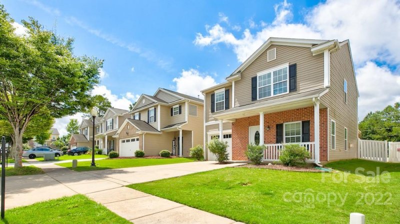 Property image 2 at 1111 Willow Wind Drive, Gastonia, NC 28054