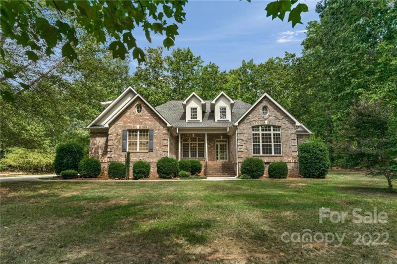 Property image 2 at 301 Brigadier Drive, Clover, SC 29710