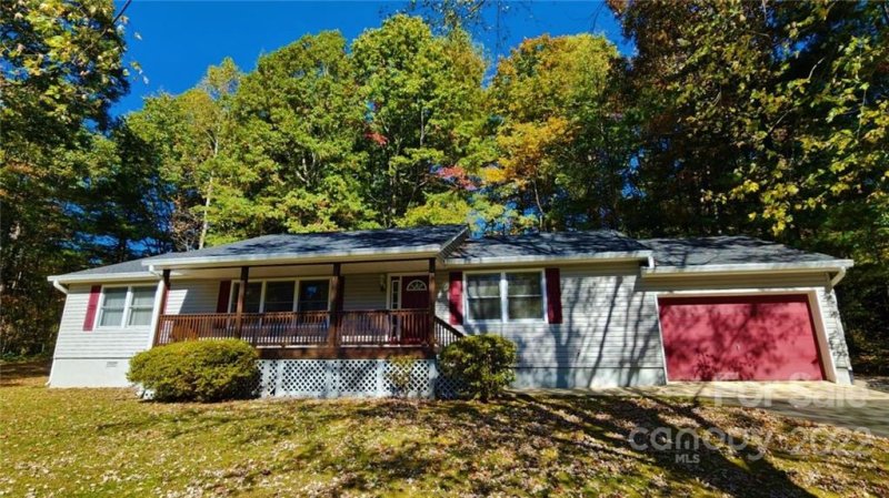 Property image 3 at 127 Cinnamon Way, Flat Rock, NC 28731