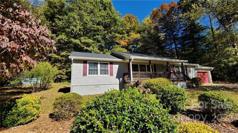 Property image 5 at 127 Cinnamon Way, Flat Rock, NC 28731