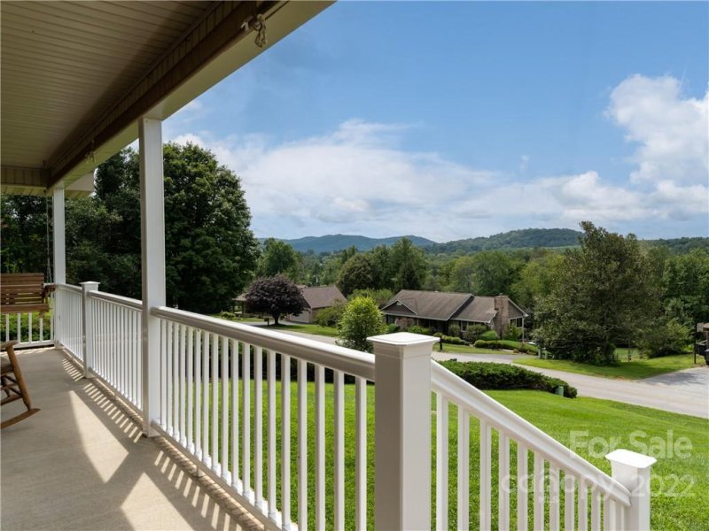 Property image 5 at 125 Mountain Valley Drive, Hendersonville, NC 28739