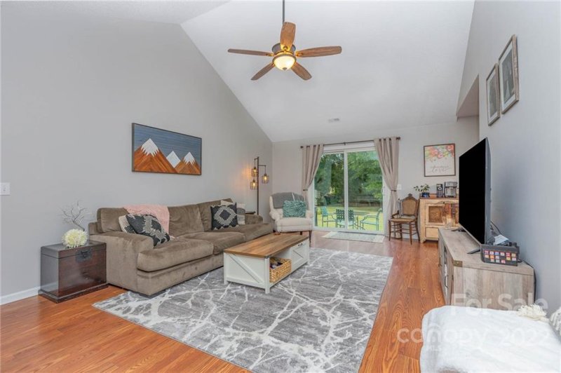 Property image 3 at 1600 Blackfoot Lane, Matthews, NC 28104