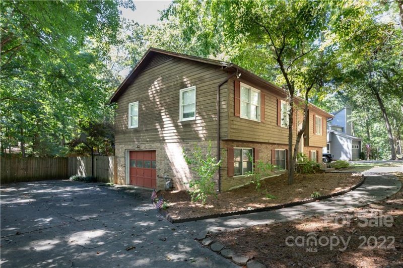 Property image 2 at 4439 Winrock Lane, Rock Hill, SC 29732