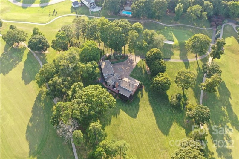 Property image 3 at 438 Pine Island Drive, Charlotte, NC 28214