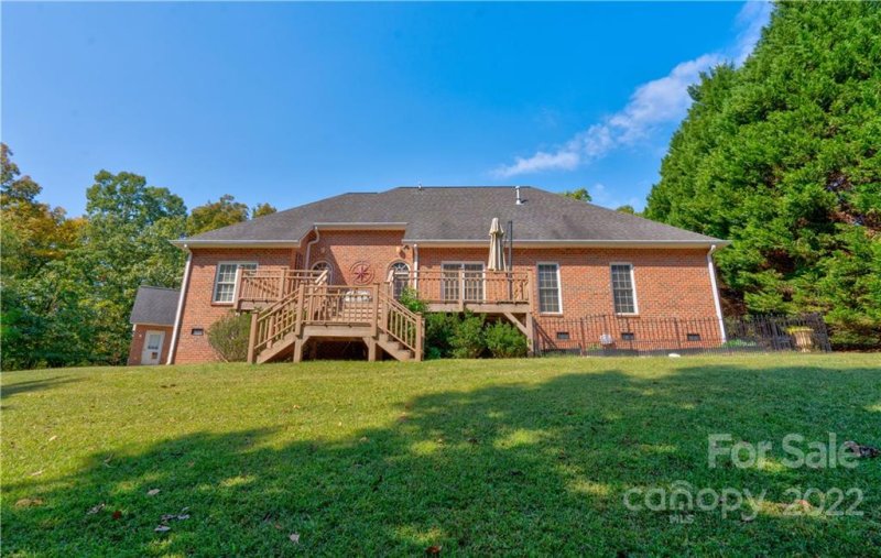 Property image 4 at 111 Ridgecrest Drive, Cherryville, NC 28021