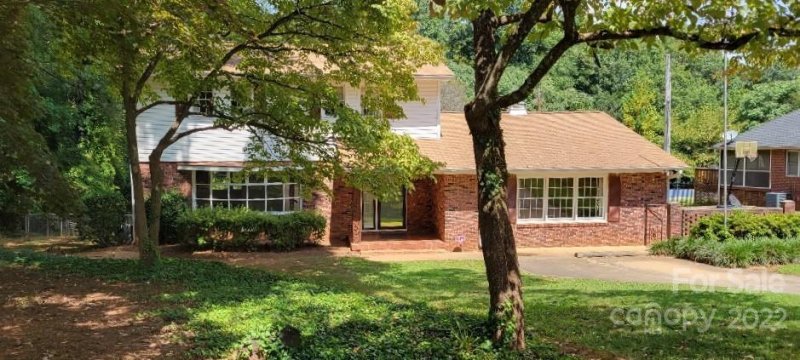 1124 Ragin Lane