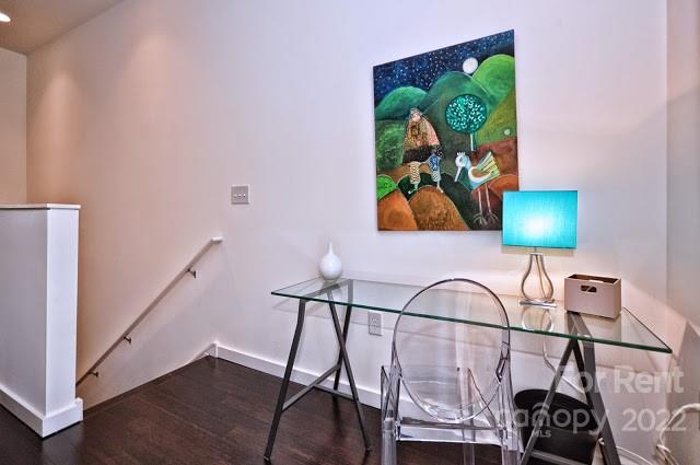 Property image 3 at 318 Viburnum Way Court, Charlotte, NC 28208