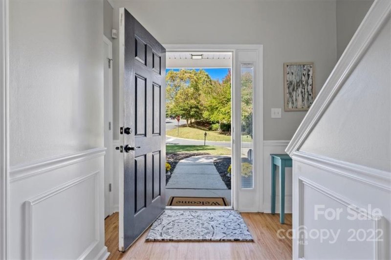 Property image 5 of 7027 Long Run Lane in Chastain Walk, Charlotte, NC 28216