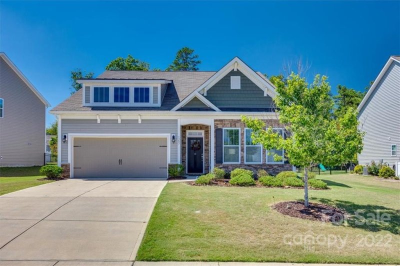 1207 Jack Pine Road
