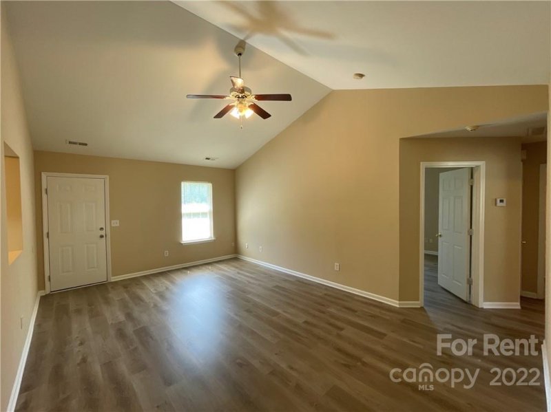 Property image 2 at 5534 Windy Valley Drive, Charlotte, NC 28208