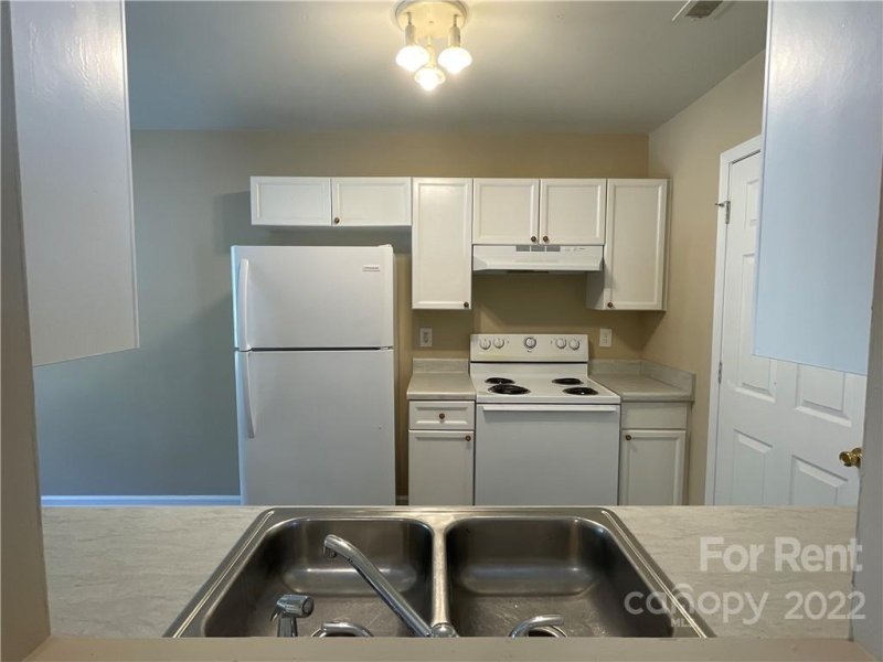 Property image 4 at 5534 Windy Valley Drive, Charlotte, NC 28208