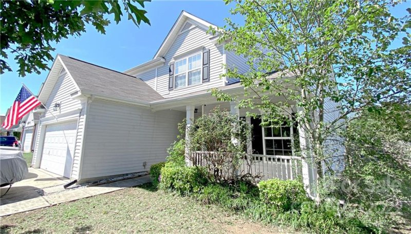 Property image 2 at 13836 Millers Creek Lane, Charlotte, NC 28278