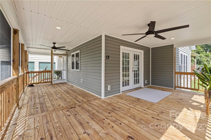 Property image 4 at 12 Hemlock Drive, Asheville, NC 28806