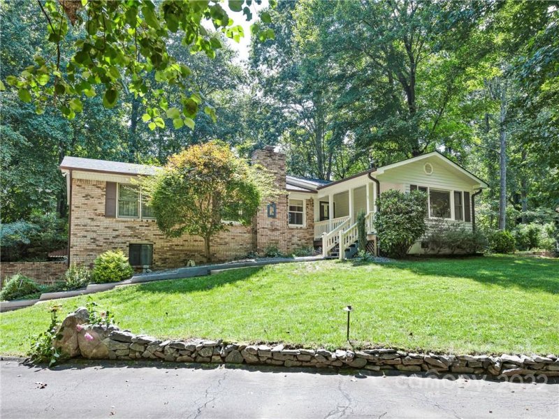 252 Haywood Knolls Drive