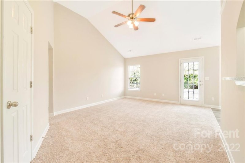 Property image 5 at 11310 Silver Glen Lane, Charlotte, NC 28262