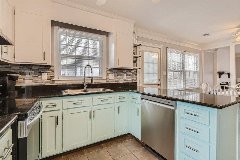 Property image 3 at 6542 Old Meadow Road, Charlotte, NC 28227