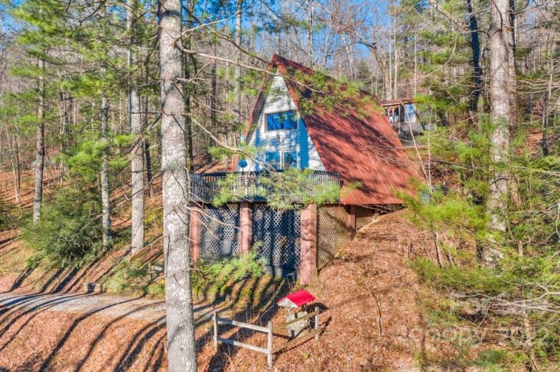 Property image 2 at 42 Rainbow Lake Circle, Black Mountain, NC 28711