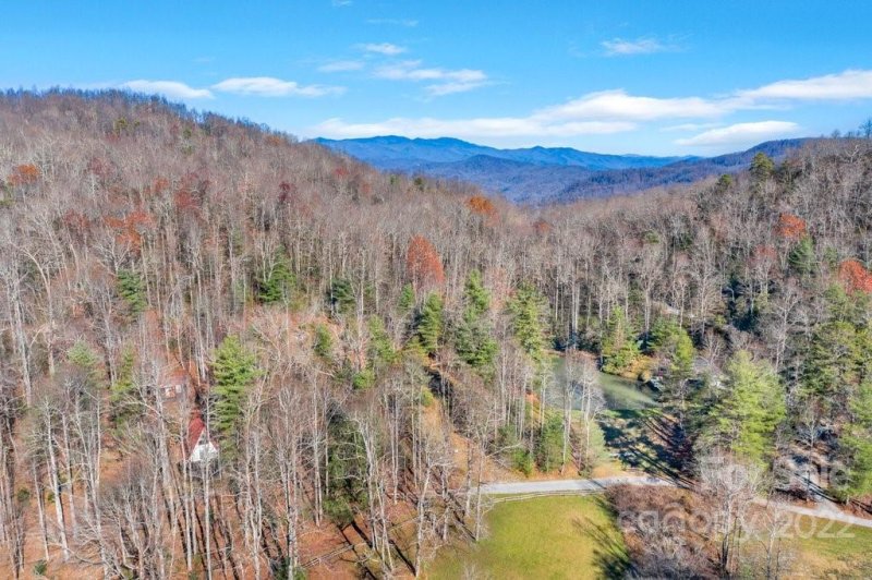 Property image 5 at 42 Rainbow Lake Circle, Black Mountain, NC 28711