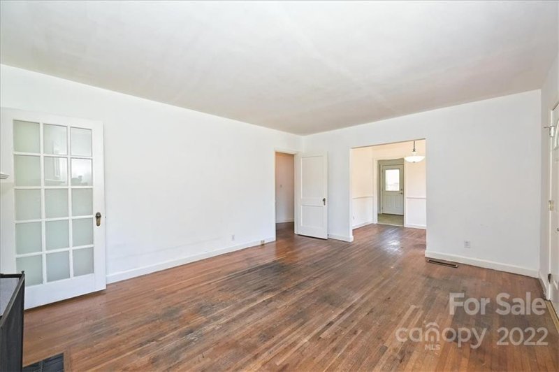 Property image 4 at 3723 Mcmillan Street, Charlotte, NC 28205
