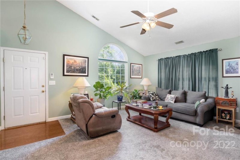 Property image 4 at 7302 Flodden Field Court, Charlotte, NC 28217