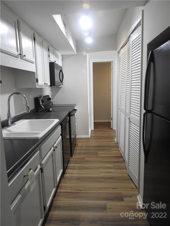 Property image 3 at 7015 Stonington Lane, Charlotte, NC 28227