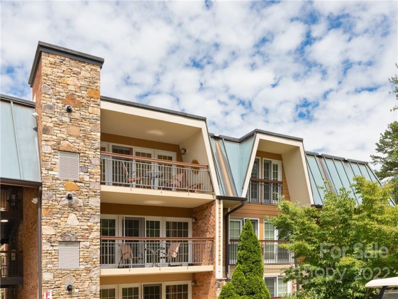 Property image 3 at 415 Bowling Park Road, Asheville, NC 28803