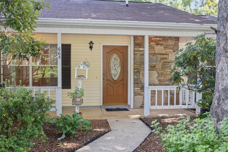 Property image 4 at 665 New Village Drive, Hendersonville, NC 28791