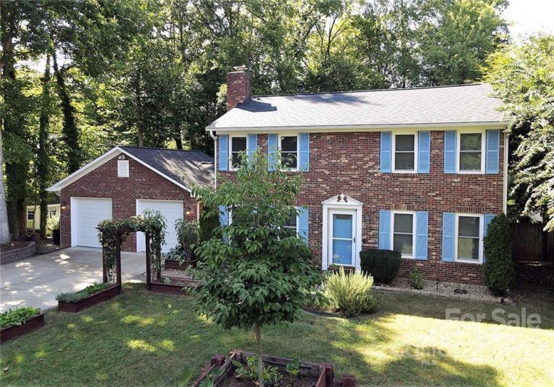 8721 Rittenhouse Circle