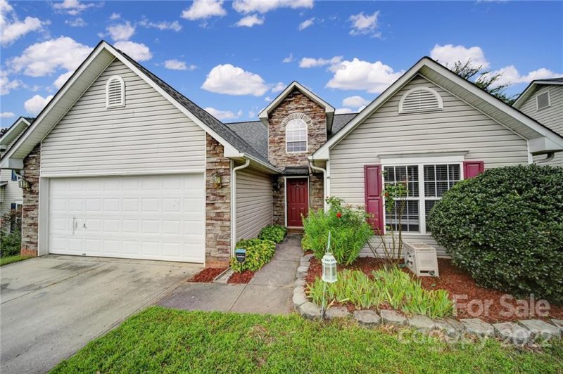 2636 Thistle Brook Drive