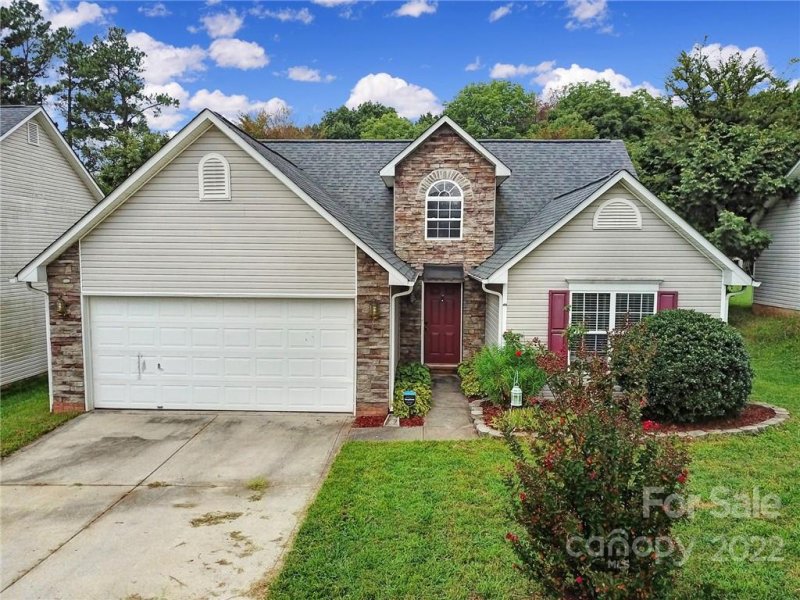 Property image 2 at 2636 Thistle Brook Drive, Concord, NC 28027