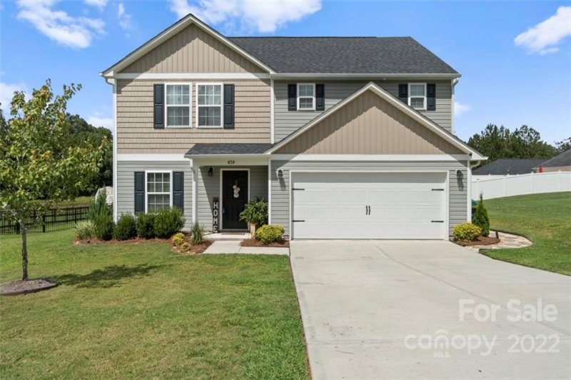 Property image 2 at 659 Scarlet Leaf Lane, Oakboro, NC 28129