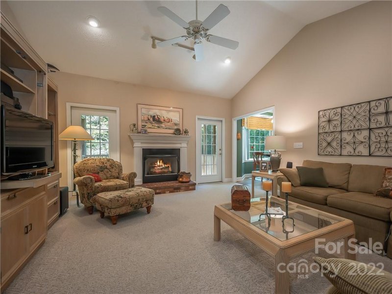 Property image 5 at 326 Mountain Valley Drive, Hendersonville, NC 28739