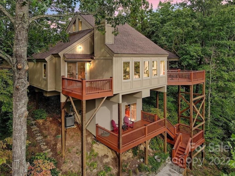 Property image 2 at 165 Sunset Ridge, Whittier, NC 28789