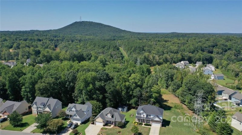 Property image 5 at 5109 Meadow Woods Drive, Lowell, NC 28098