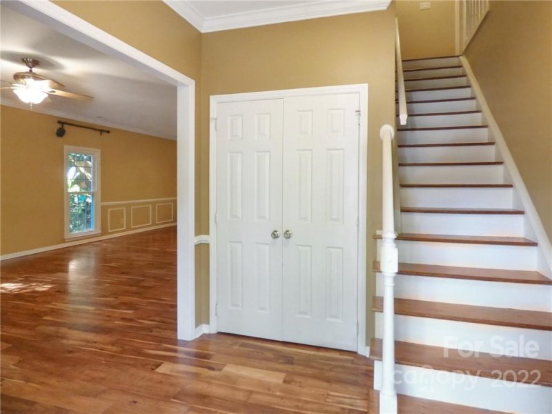 Property image 3 at 2024 Colony Hill Drive, Charlotte, NC 28214