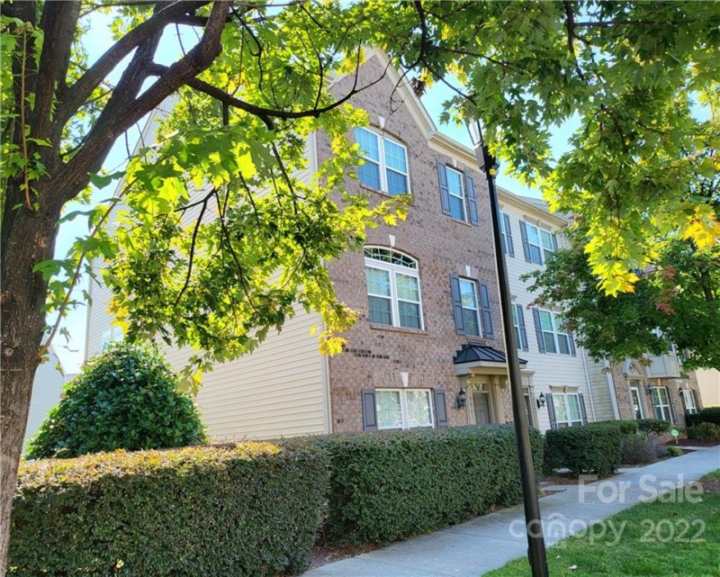 Property image 2 at 9961 Kings Parade Boulevard, Charlotte, NC 28273