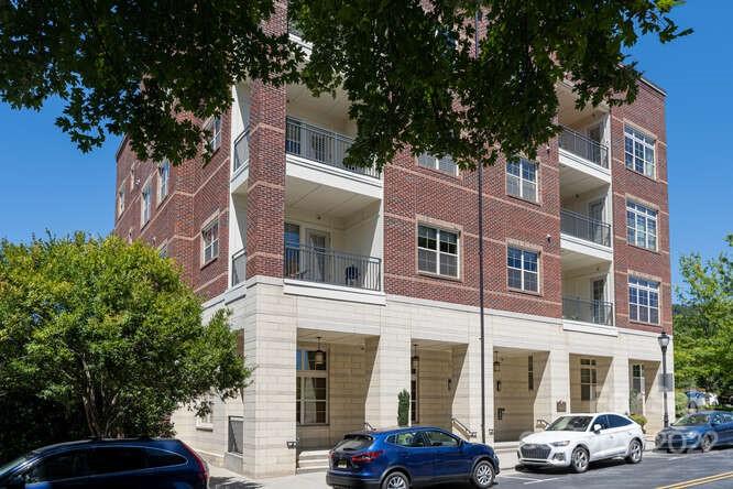 Property image 4 at 42 Schenck Parkway, Asheville, NC 28803